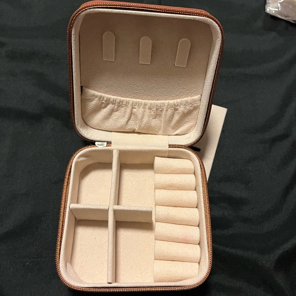 Jewelry box - Picture 5 of 5